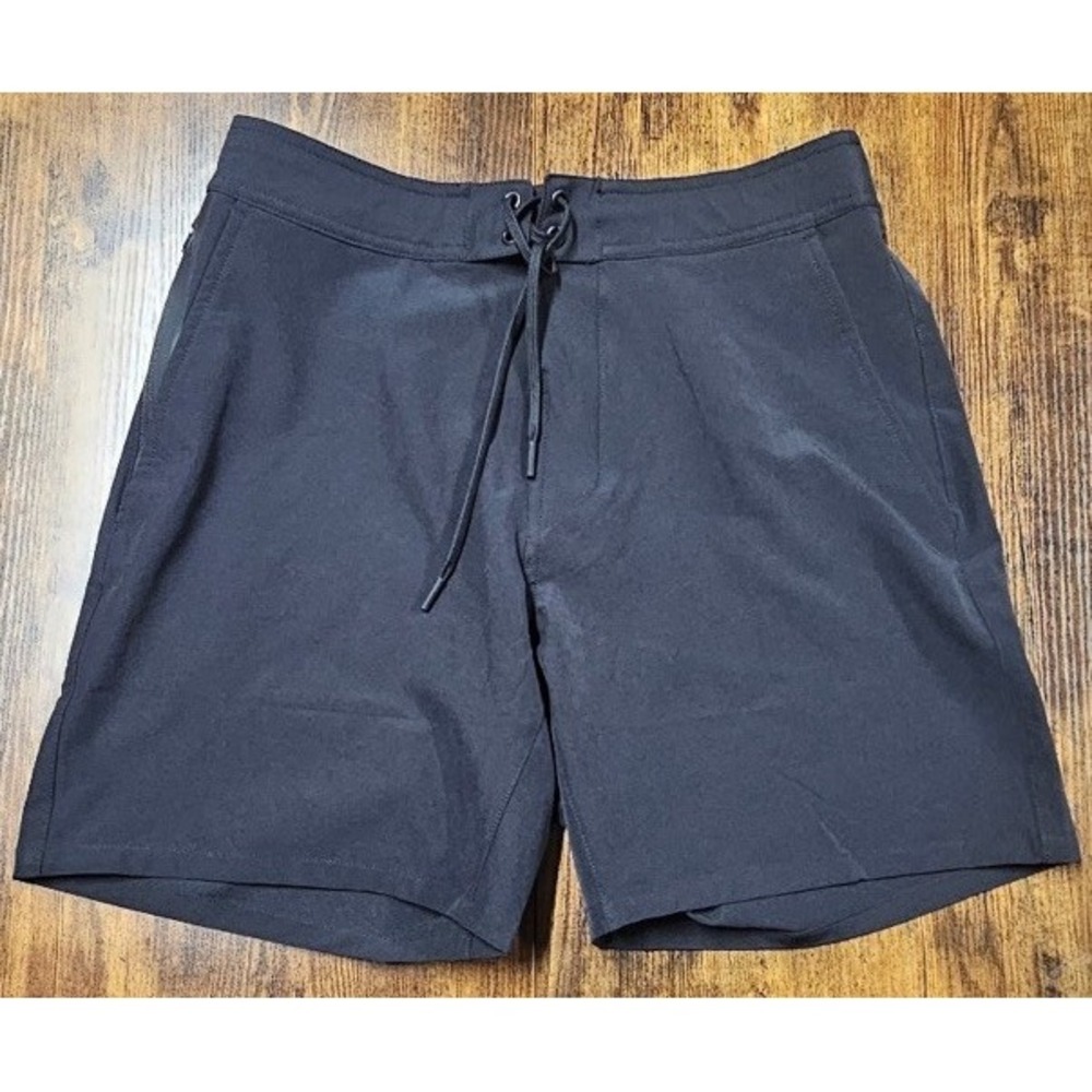 Ten Thousand Foundation Short 7" Unlined Men's Small Black NWT